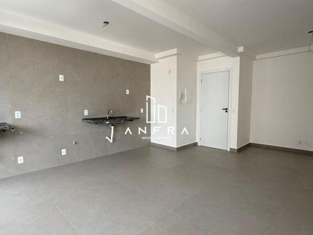 Apartamento alto padrão com 3 Qts 1 suíte e 2 vagas no Jardim Industrial