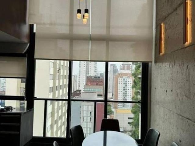 Apartamento Alto Padrão de 105m² com 2 Suítes e 2 Vagas à Venda na Vila Olímpia