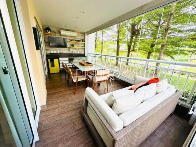 Apartamento Alto Padrão Golf Ville. Porteira Fechada