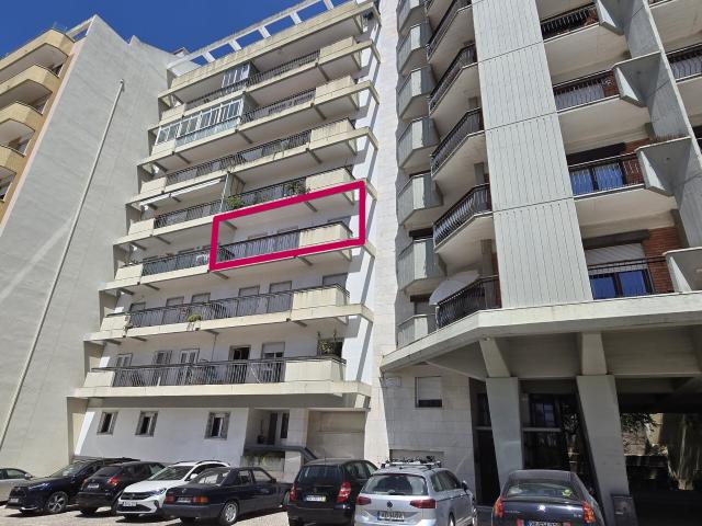 Apartamento Alvalade T3 renovado a estrear