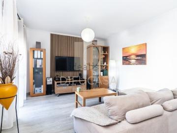 Apartamento, Amora