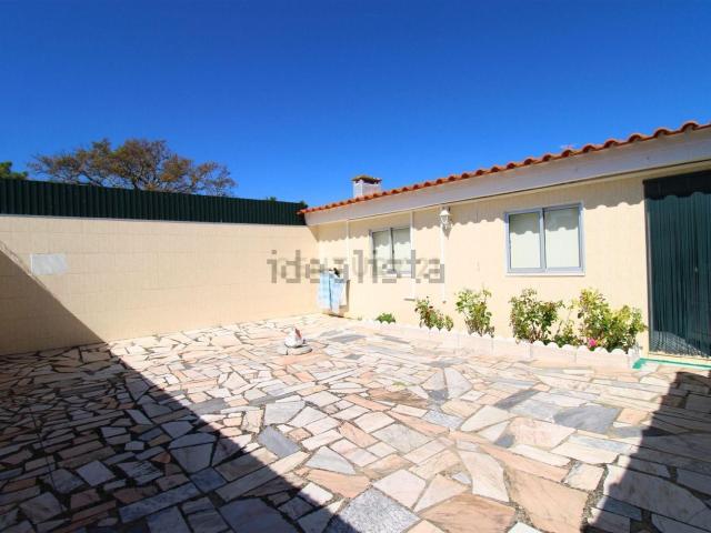 Apartamento, Amora