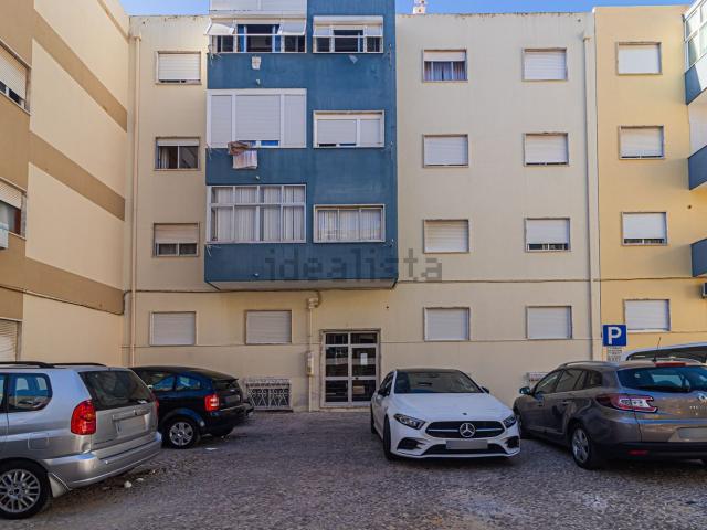 Apartamento, Amora