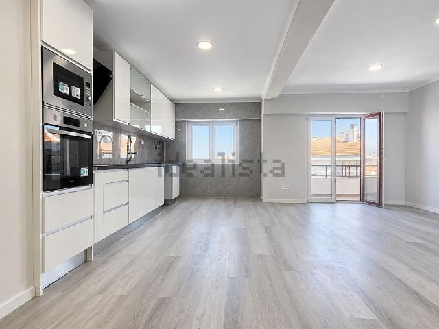 Apartamento, Amora