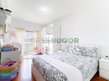 Apartamento, Amora