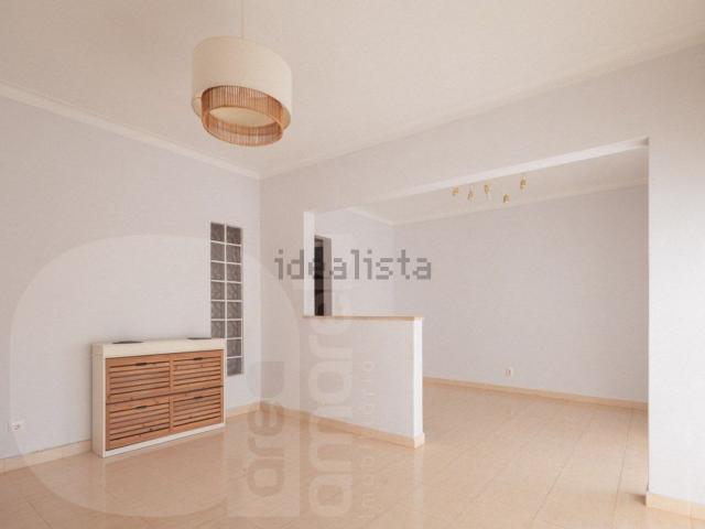 Apartamento, Amora