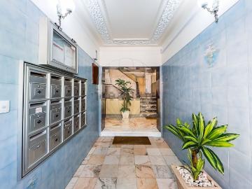 Apartamento, Amora