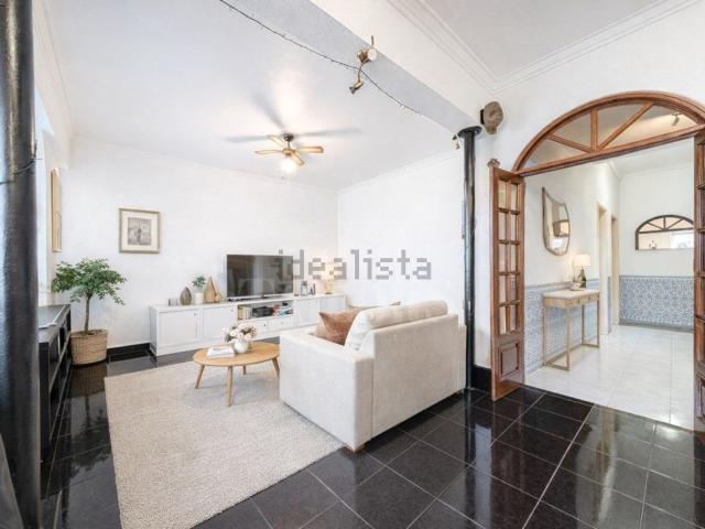Apartamento, Amora