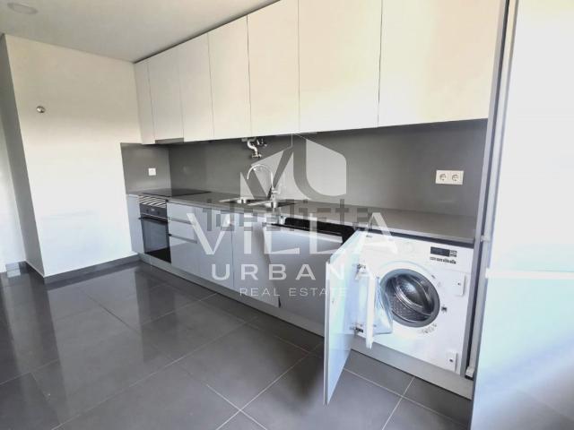 Apartamento, Amora