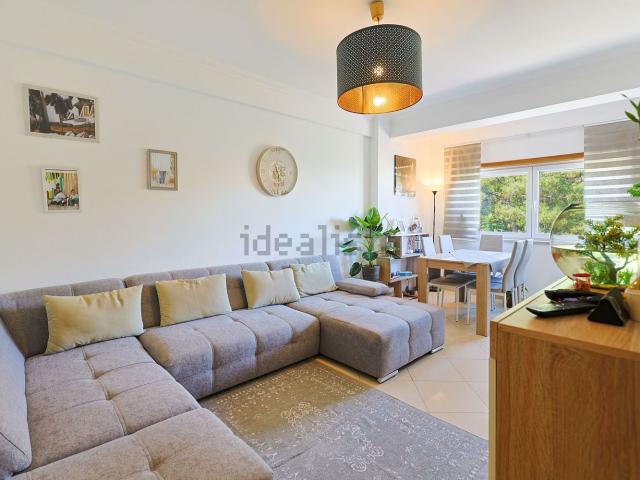 Apartamento, Amora