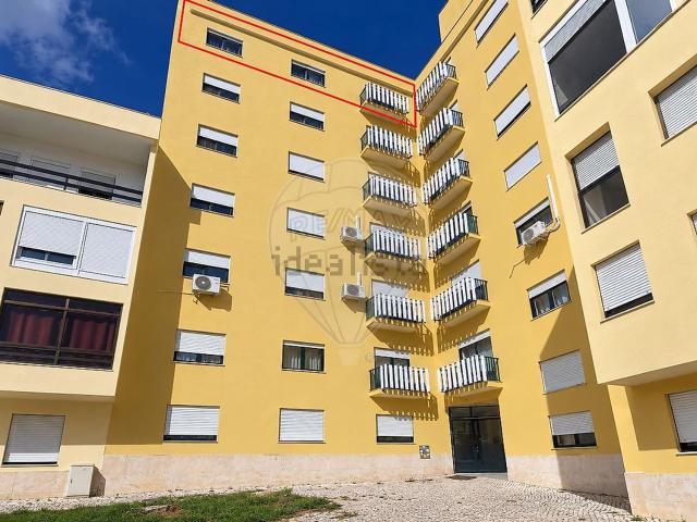 Apartamento, Amora