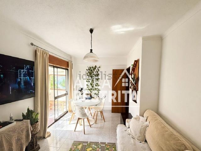 Apartamento, Amora