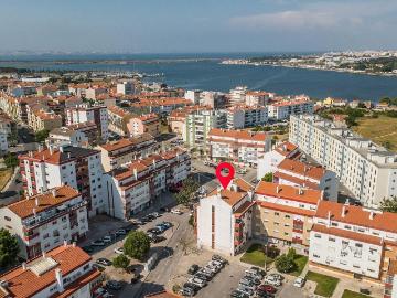 Apartamento, Amora