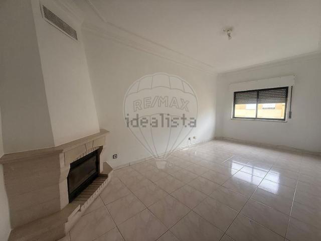 Apartamento, Amora