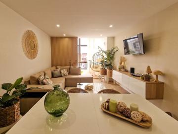 Apartamento, Amora