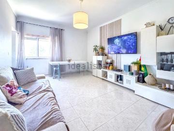 Apartamento, Amora