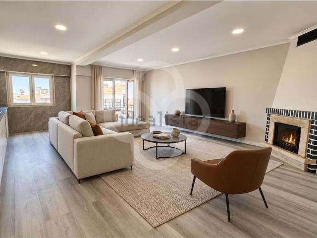Apartamento, Amora