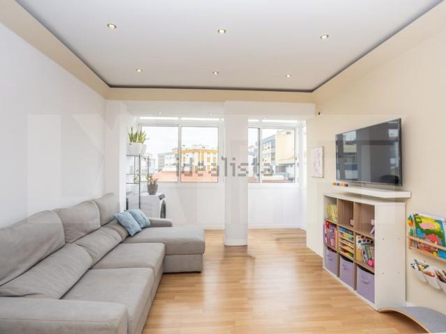 Apartamento, Amora