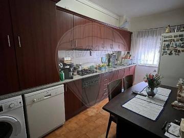 Apartamento à venda em Quinta dos Lirios