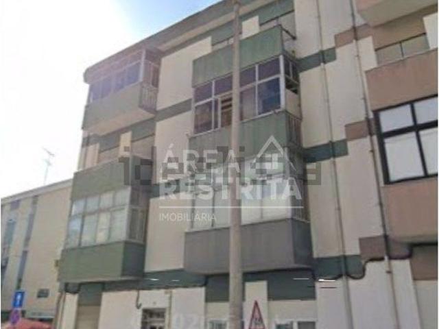 Apartamento, Amora