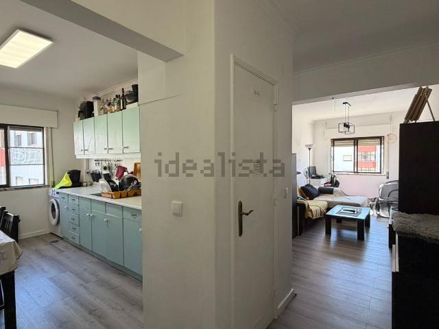 Apartamento, Amora