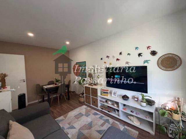 Apartamento, Amora