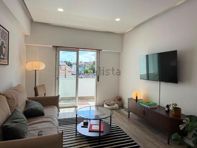 Apartamento, Amora