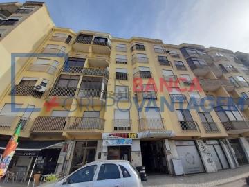 Apartamento à venda em Amora - Cozinha equipada