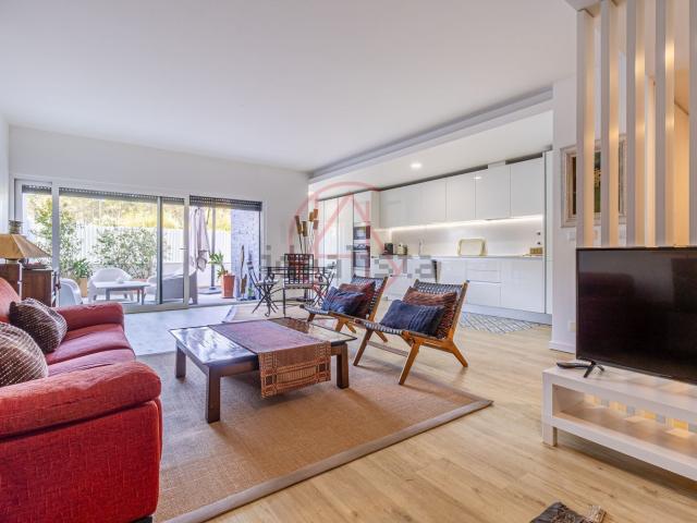Apartamento, Amora