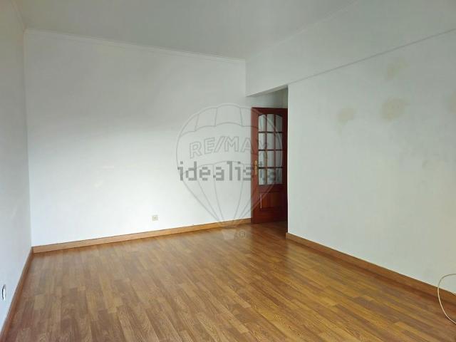 Apartamento, Amora