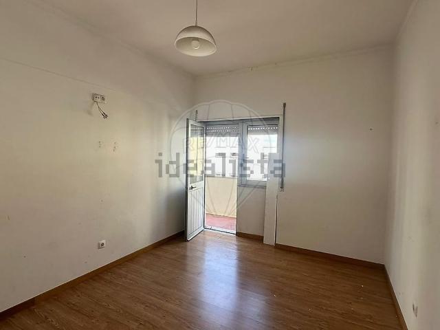 Apartamento, Amora