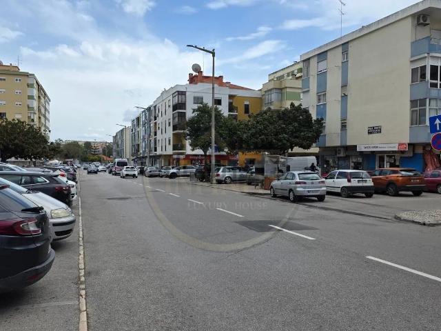 Apartamento, Amora