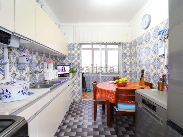 Apartamento, Amora