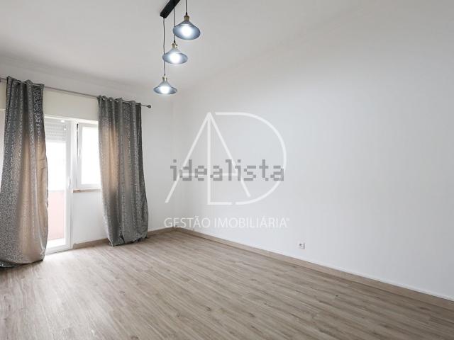 Apartamento, Amora