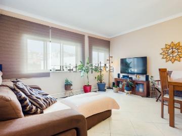 Apartamento, Amora