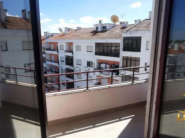 Apartamento, Amora
