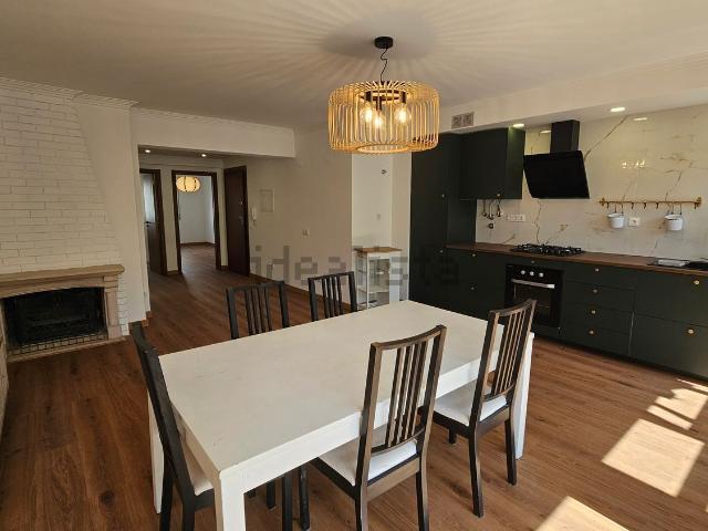 Apartamento, Amora