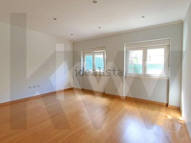 Apartamento, Amora