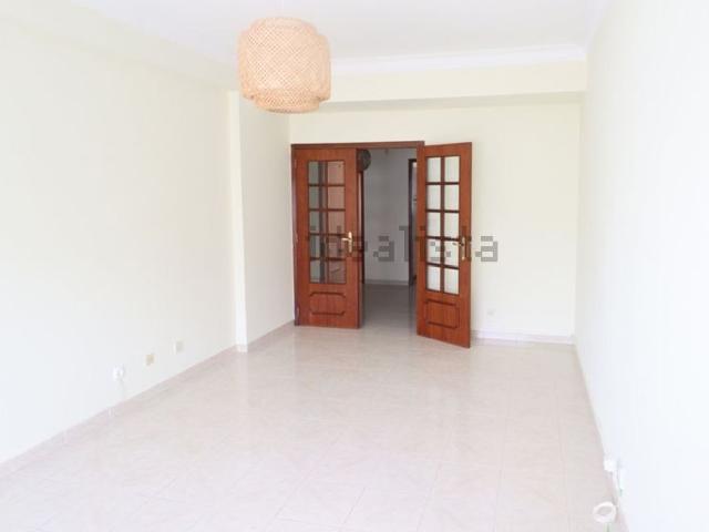 Apartamento, Amora