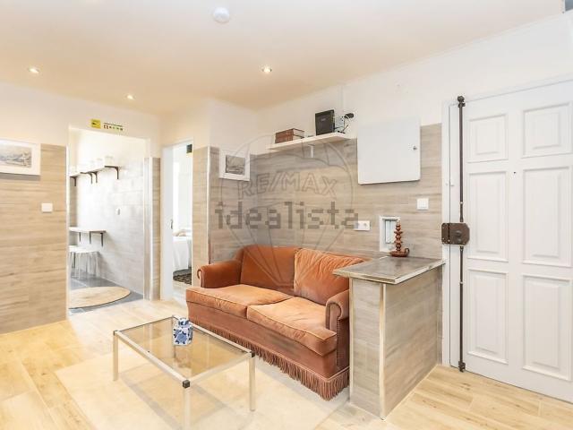 Apartamento, Amora