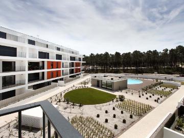 Apartamento, Amora