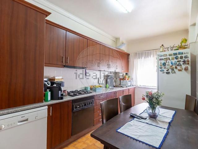 Apartamento, Amora