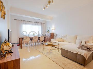 Apartamento, Amora