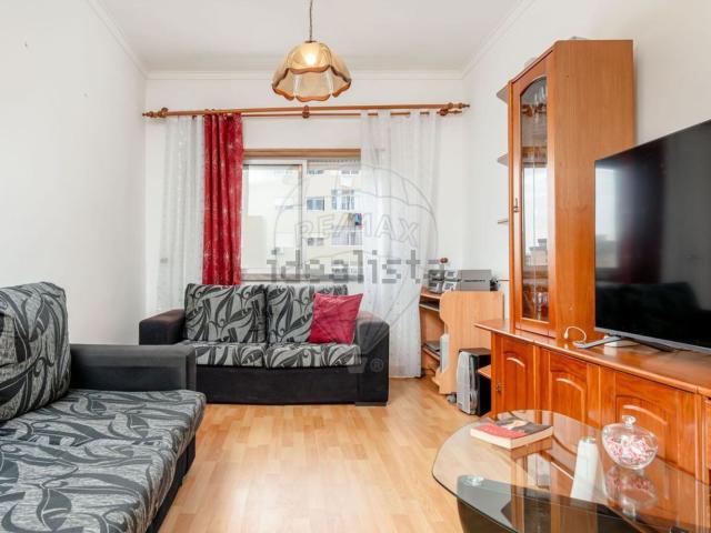 Apartamento, Amora