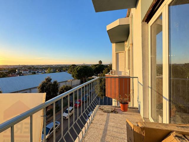 Apartamento, Amora