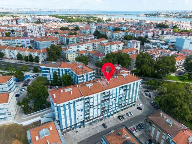 Apartamento, Amora