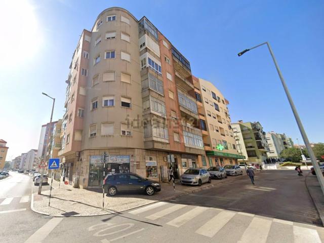 Apartamento, Amora