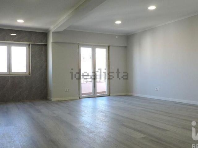 Apartamento, Amora