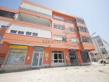 Apartamento, Amora