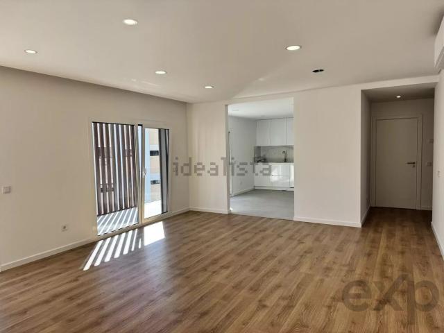 Apartamento, Amora